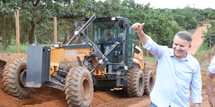 Prefeitura dá início à recuperação de estradas vicinais na zona rural de Palmas