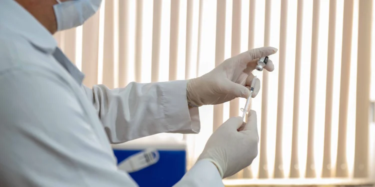 Cronograma de vacinação infantil contra a covid-19 passa por alteração temporária