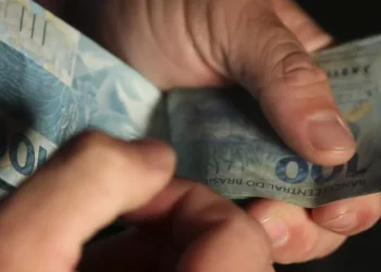 No último Relatório Focus, do Banco Central (BC), economistas ouvidos elevaram as expectativas para a inflação em 2025 • José Cruz/Agência Brasil