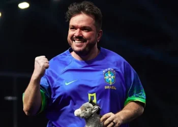 Gaulês faz golaço na Kings League • Reprodução/Instagram/gaules