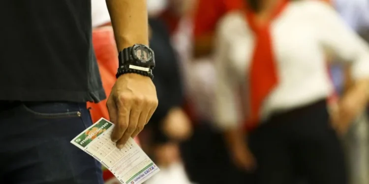 Mega-Sena 2811: sorteio deste sábado (4) pode pagar R$ 3,5 milhões