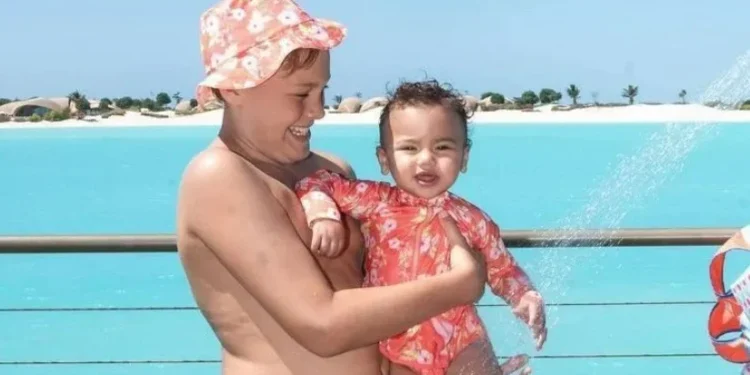 O que fazer quando crianças pegam virose em viagem, como Mavie e Davi Lucca?