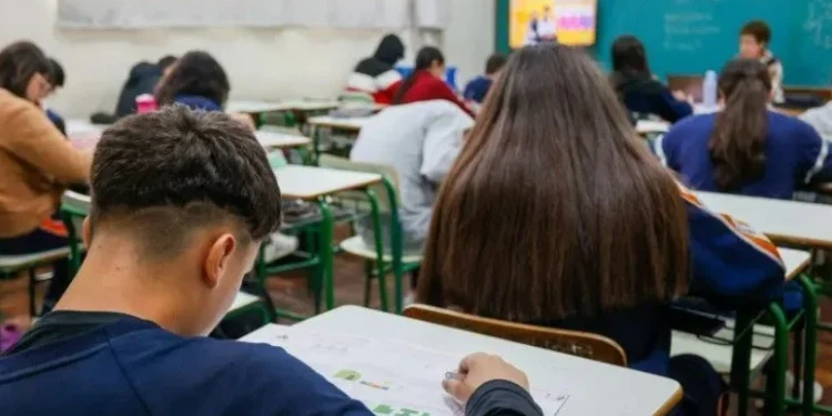Calendário escolar: aulas no Paraná começam em 5 de fevereiro