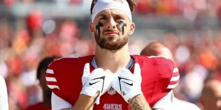 Jogador da NFL quer perdoar adolescente que o baleou no peito