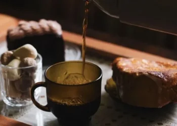 Estudo analisou os impactos do consumo de café nos diferentes horários do dia • Reprodução/Instagram