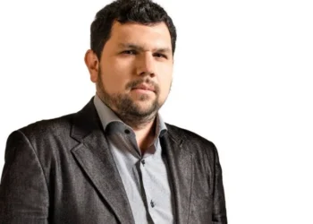 Oswaldo Eustáquio pediu asilo político na Inglaterra • Reprodução/Facebook