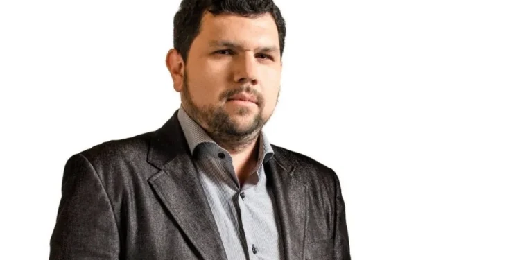 Oswaldo Eustáquio pediu asilo político na Inglaterra • Reprodução/Facebook