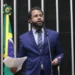 Quem é Pastor Henrique Vieira, que concorre à presidência da Câmara