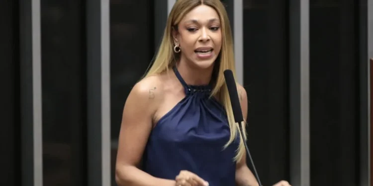 PEC do 6×1 deve ser protocolada na volta do recesso parlamentar