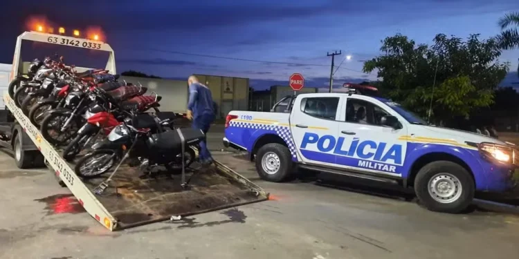 Motos irregulares foram apreendidas em Araguaína — Foto: Divulgação/Alta Tensão - TO