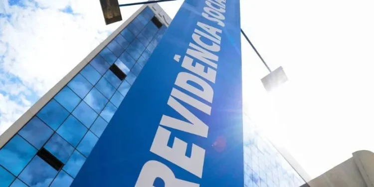 INSS volta a exigir a prova de vida em 2025; entenda como funciona