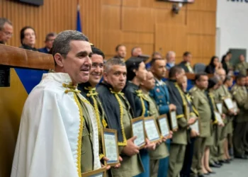 A solenidade de Outorga de Títulos aconteceu no Plenário da Assembleia Legislativa do Estado do Tocantins.