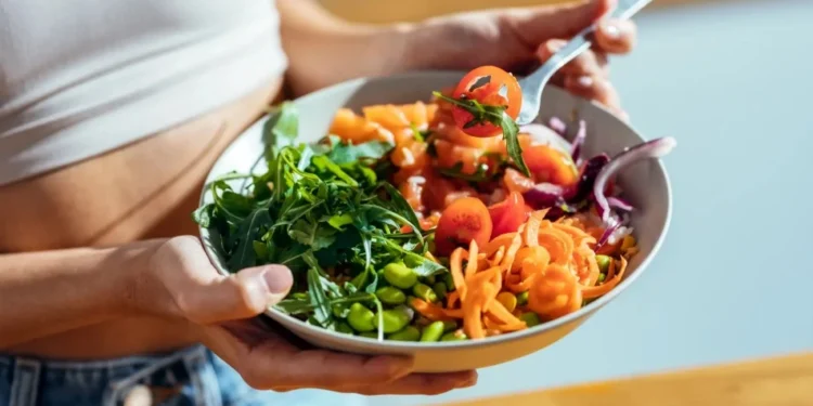 6 mudanças simples na alimentação para fazer em 2025 e ter mais saúde