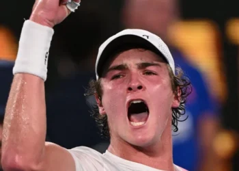 João Fonseca avançou para a segunda rodada do Australian Open • Reprodução/X Australian Open