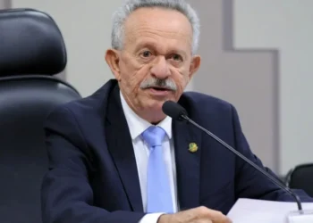 Benedito de Lira, prefeito de Barra de São Miguel (AL), ex-deputado e ex-senador, em 2016 • Lucio Bernardo Jr. / Câmara dos Deputados