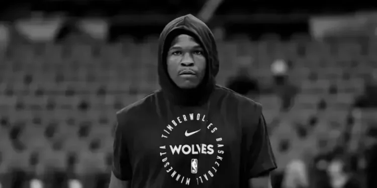 Astro da NBA é multado em mais de R$ 300 mil por mostrar dedo do meio; entenda