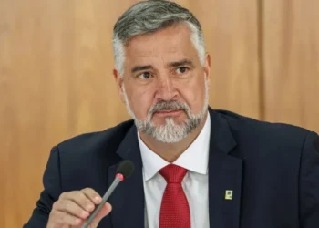 Ex-ministro Paulo Pimenta • Fabio Rodrigues-Pozzebom/Agência Brasil