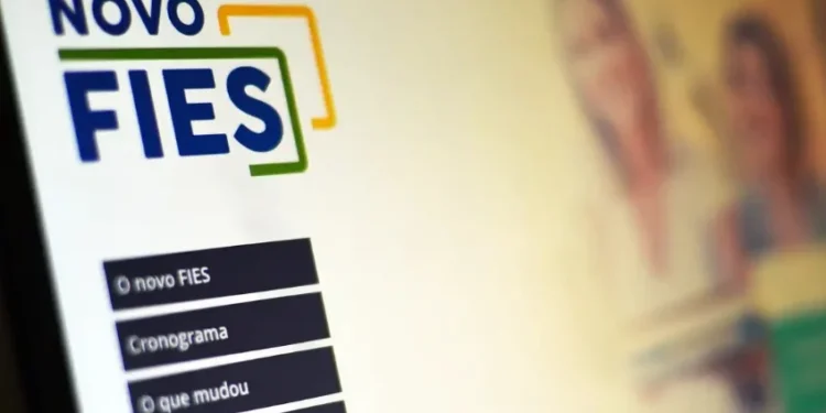 Fies: veja datas para complementar inscrições de 2024
