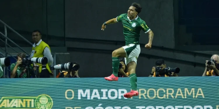 Mauricio brilhou no primeiro jogo do Palmeiras na temporada • Renato Pizzuto/Agência Paulistão - Reprodução/X/Paulistao