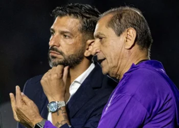 Ramón e Emiliano Díaz durante vitória na estreia do Paulistão • Foto: Divulgação/Ag. Corinthians