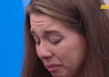 Raissa chorou após ser indicada ao Paredão • Reprodução/TV Globo