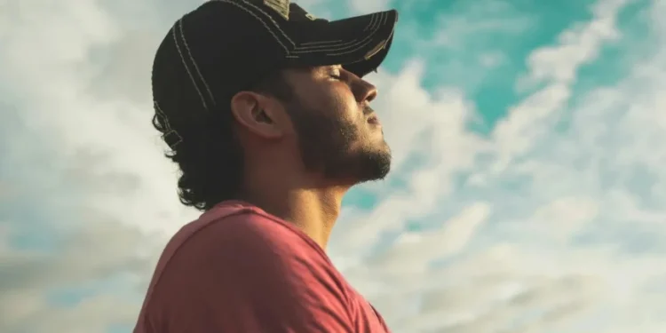 Relatório da Ipsos revela que 54% dos brasileiros consideram a saúde mental o principal problema de saúde atual. • Pexels