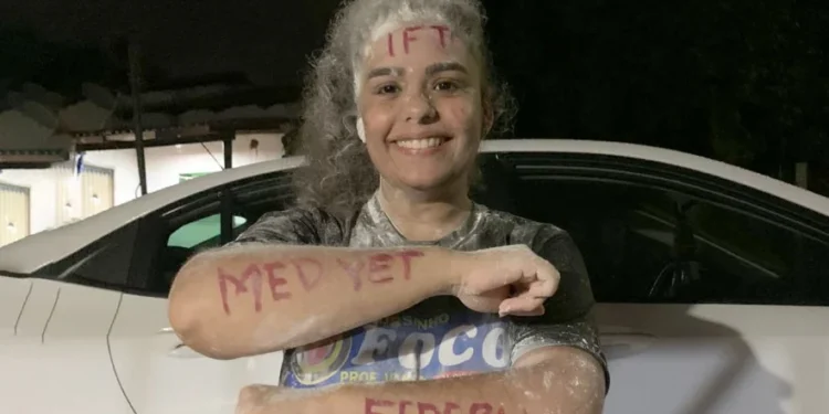 Aluna Thays Regina Borges, nota 900 no Enem e aprovada no IFTO - Foto: Seduc/Governo do Tocantins file_download