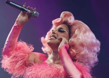 Gloria Groove está em turnê com "Serenata da GG" • Divulgação