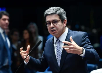 O senador Randolfe Rodrigues (PT-AP) • 15/05/2024 - Roque de Sá/Agência Senado