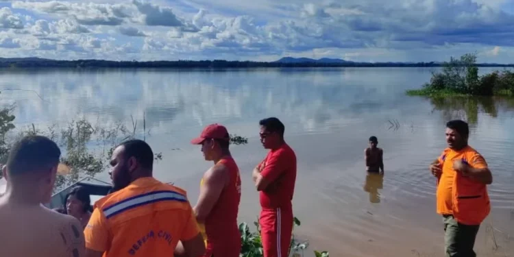 Homem desaparece após tentar atravessar o rio Araguaia em canoa