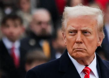 Donald Trump durante evento em Arlington 19/1/2025 REUTERS/Carlos Barria • Reprodução CNN Brasil