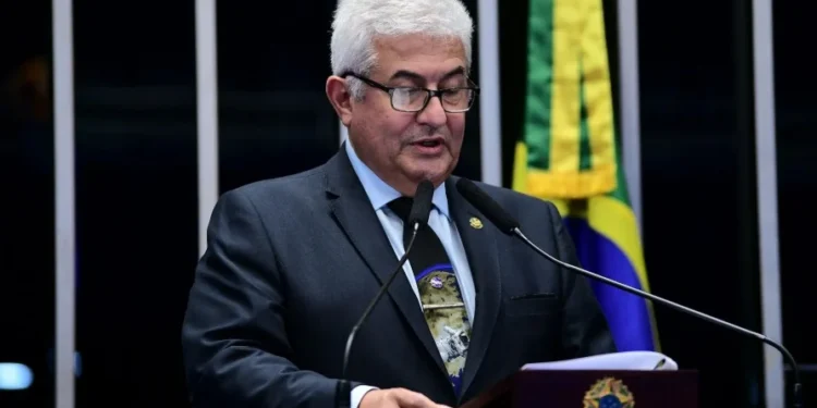 Após fala de Bolsonaro, Marcos Pontes reitera candidatura: “Continuo firme”