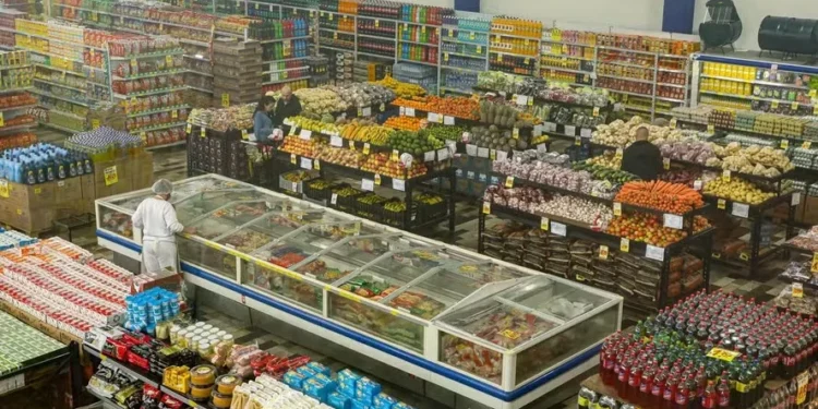 Inflação dos alimentos é ‘calcanhar de Aquiles’ do governo, diz ministro