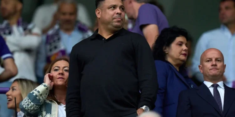 Clube de Ronaldo detona Manchester City após negociação por jovem zagueiro