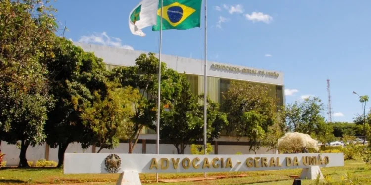 Governo recebe sugestões da sociedade para regular plataformas digitais