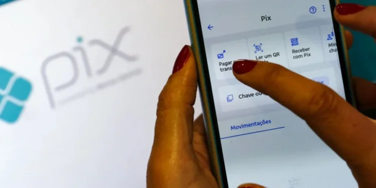 Golpes com Pix podem superar R$ 12 bi até 2028, diz estudo