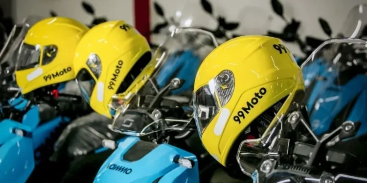 99 lançou o serviço de mototáxi em São Paulo terça-feira (14). • Divulgação/ 99