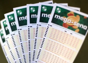 A poupança segue com o “menor” retorno, tanto no curto quanto no longo prazo • RoboAdvisor via Pixabay