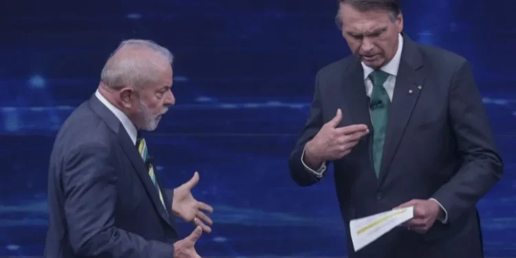 PF aponta elo entre blitze da PRF na eleição de 2022 com plano investigado