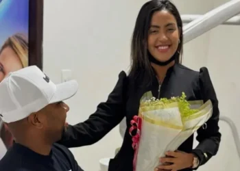 Davi Brito surpreende nova namorada em seu trabalho • Instagram/ Davi Brito