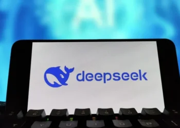 SUQIAN, CHINA - JANUARY 27: In this photo illustration, the logo of Deepseek is displayed on a smartphone screen on January 27, 2025 in Suqian, Jiangsu Province of China. (Photo by VCG/VCG via Getty Images) • (Photo by VCG/VCG via Getty Images)
