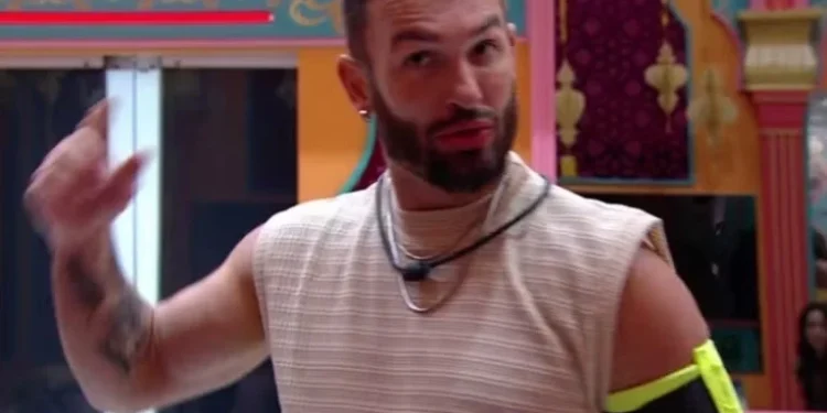 Diego Hypólito possui implante capilar atualmente • Reprodução/ Globo