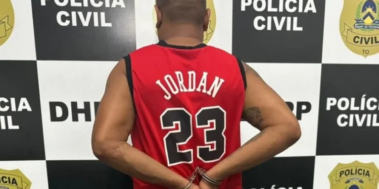 O investigado também será autuado em flagrante por tráfico de drogas - Foto: Luiz de Castro/Governo do Tocantins file_download