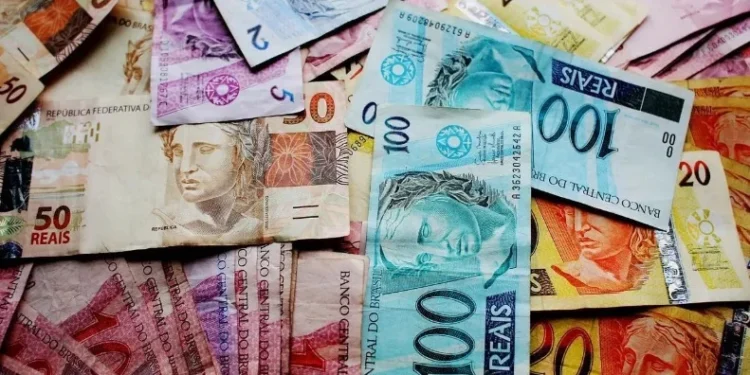 Orçamento de 2025, que ainda precisa ser aprovado pelo Congresso Nacional, mostra o desejo da equipe econômica em arrecadar R$ 166,2 bilhões extras • Joel Santana/Pixabay