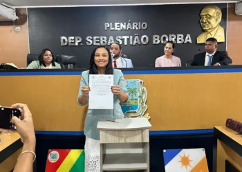 Camila Fernandes durante sua posse oficial
Foto: Divulgação