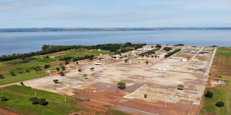 Estado anuncia show de Bruno e Marrone, pavimentação e rede elétrica exclusiva