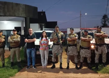 Equipes das polícias militar e civil demonstrando força e integração no combate à criminalidade - Foto: Ascom 10° BPM