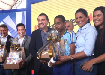 Governo do Tocantins inicia ano letivo 2025 com entrega de kits cadernos (crédito: Seduc/Governo do Tocantins)