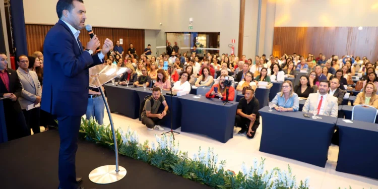 O governador assegurou que o apoio aos municípios visa oferecer uma educação de qualidade aos estudantes de todas as escolas públicas de educação básica do Tocantins – (Créditos: Antônio Gonçalves/Governo do Tocantins)