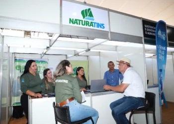 Agropecuarista Wagmar Vítor Pereira visitou a Farm Day e aproveitou para usufruir do atendimento presencial pelo Orienta Naturatins - Foto: Walker Ribeiro/Governo do Tocantins